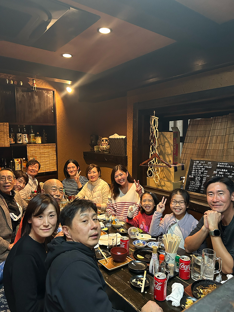 キャリス先生がご家族と神戸に来られました