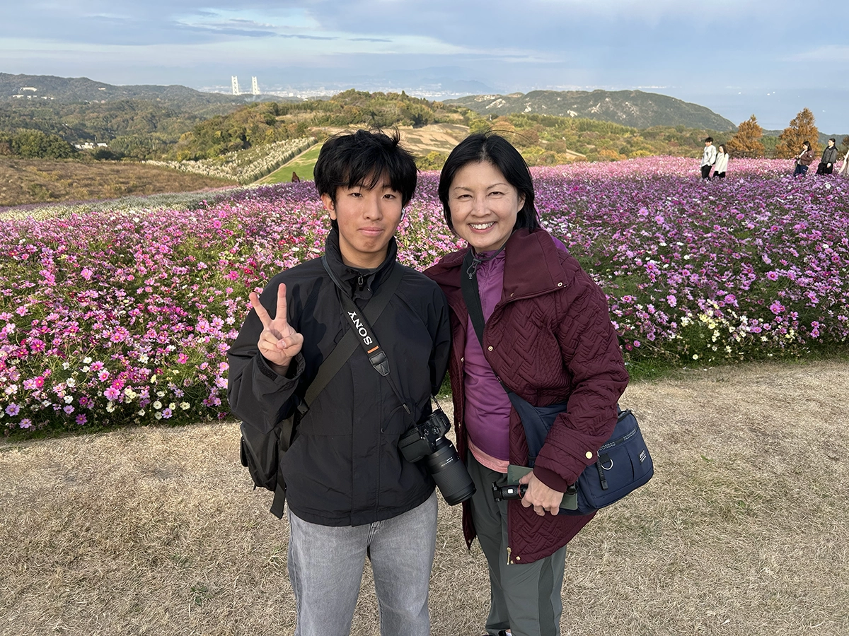 レオナ・オン先生が息子さんと神戸に